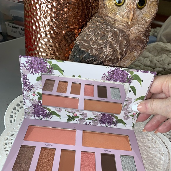 Sakura + Sage vegan eyeshadow & Blush Pallet NWOT - Picture 9 of 12